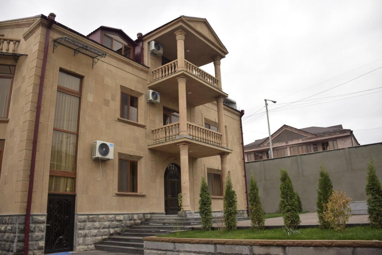 Afa Hotel & Guest House Yerevan Exterior photo