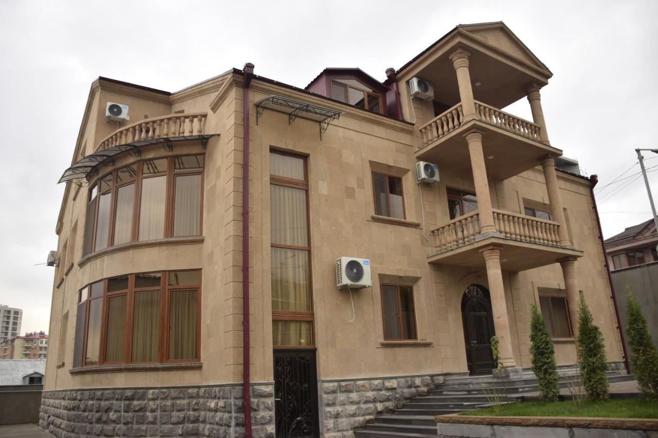Afa Hotel & Guest House Yerevan Exterior photo