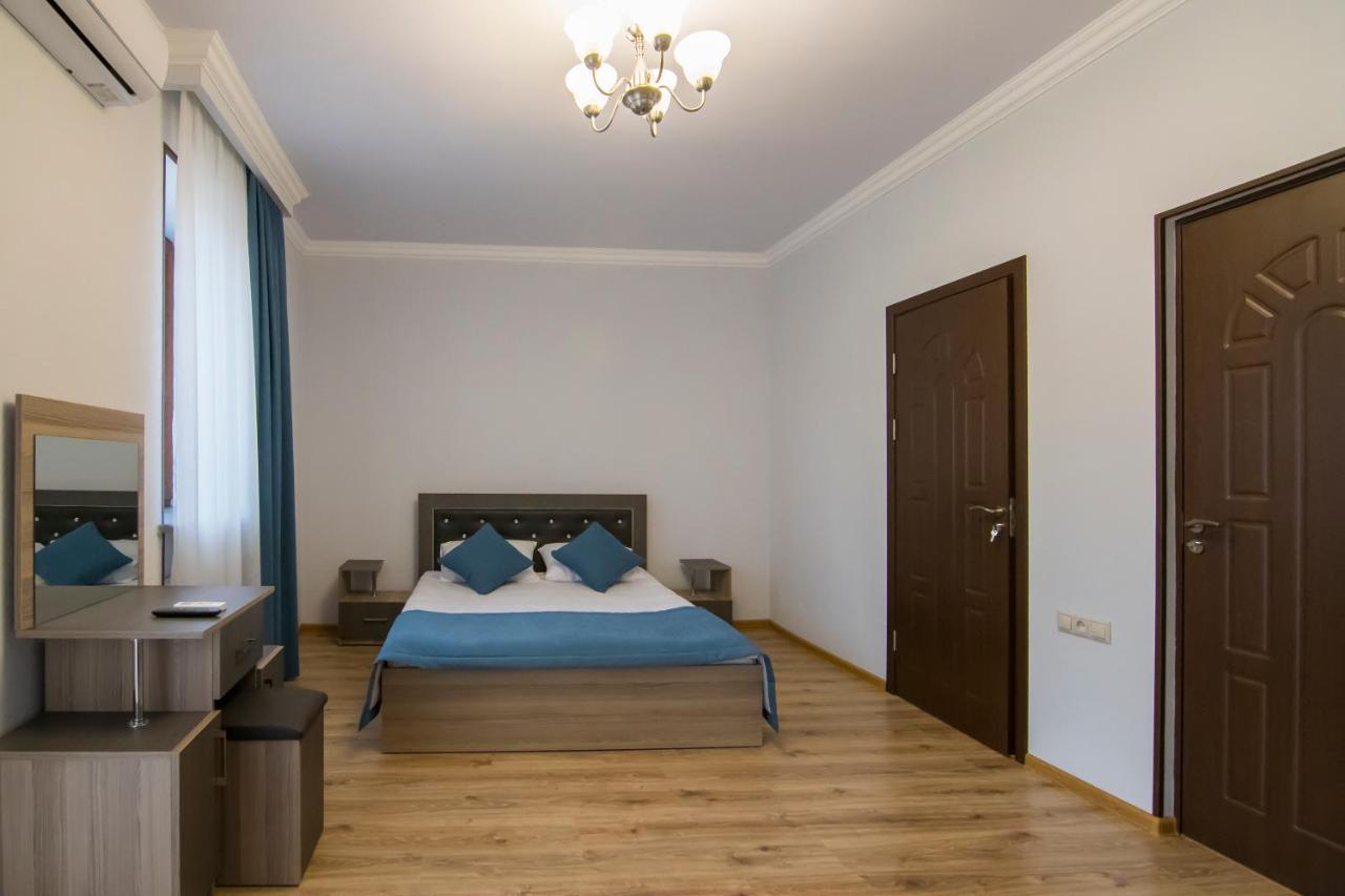 Afa Hotel & Guest House Yerevan Exterior photo