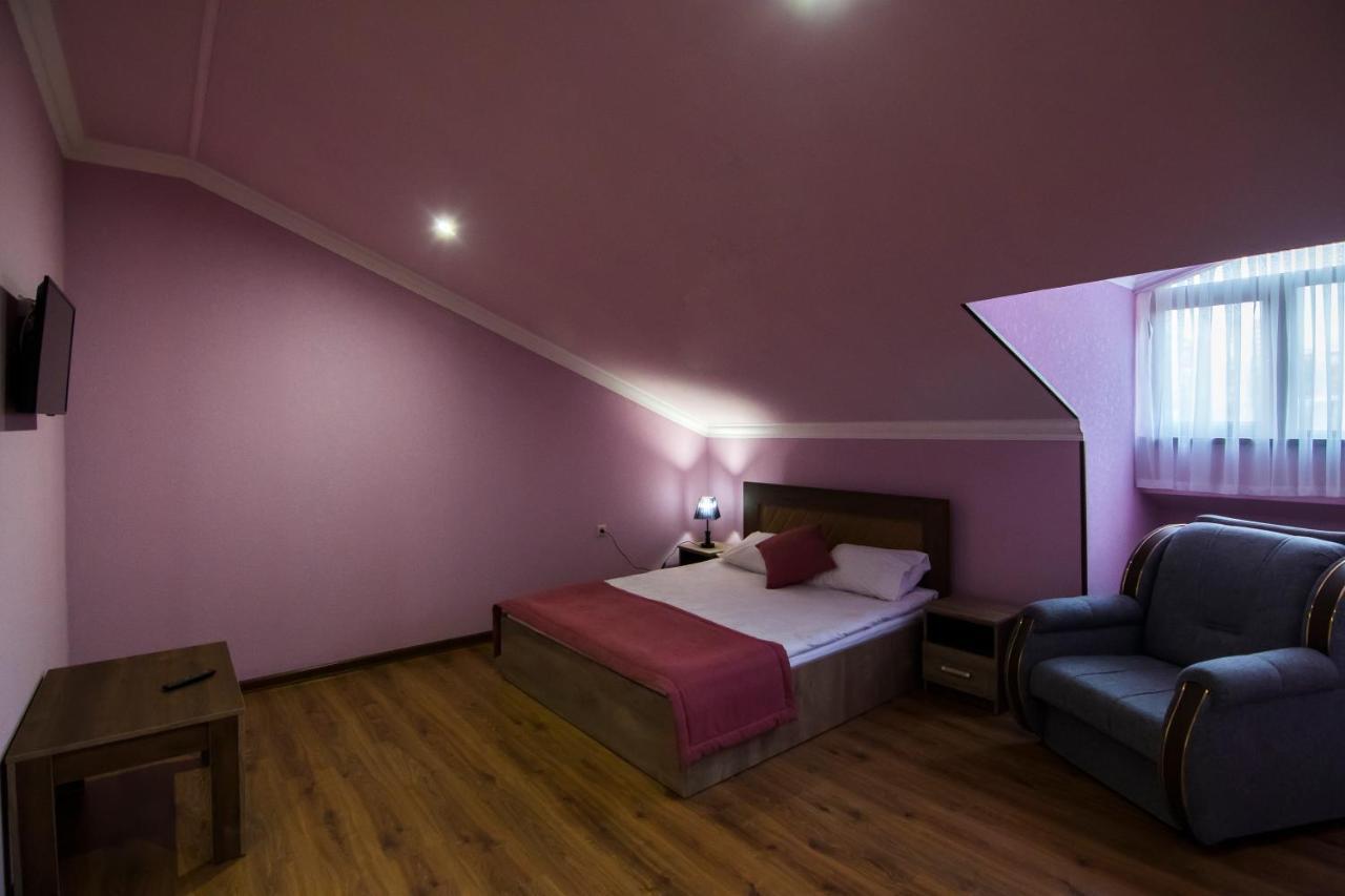 Afa Hotel & Guest House Yerevan Exterior photo
