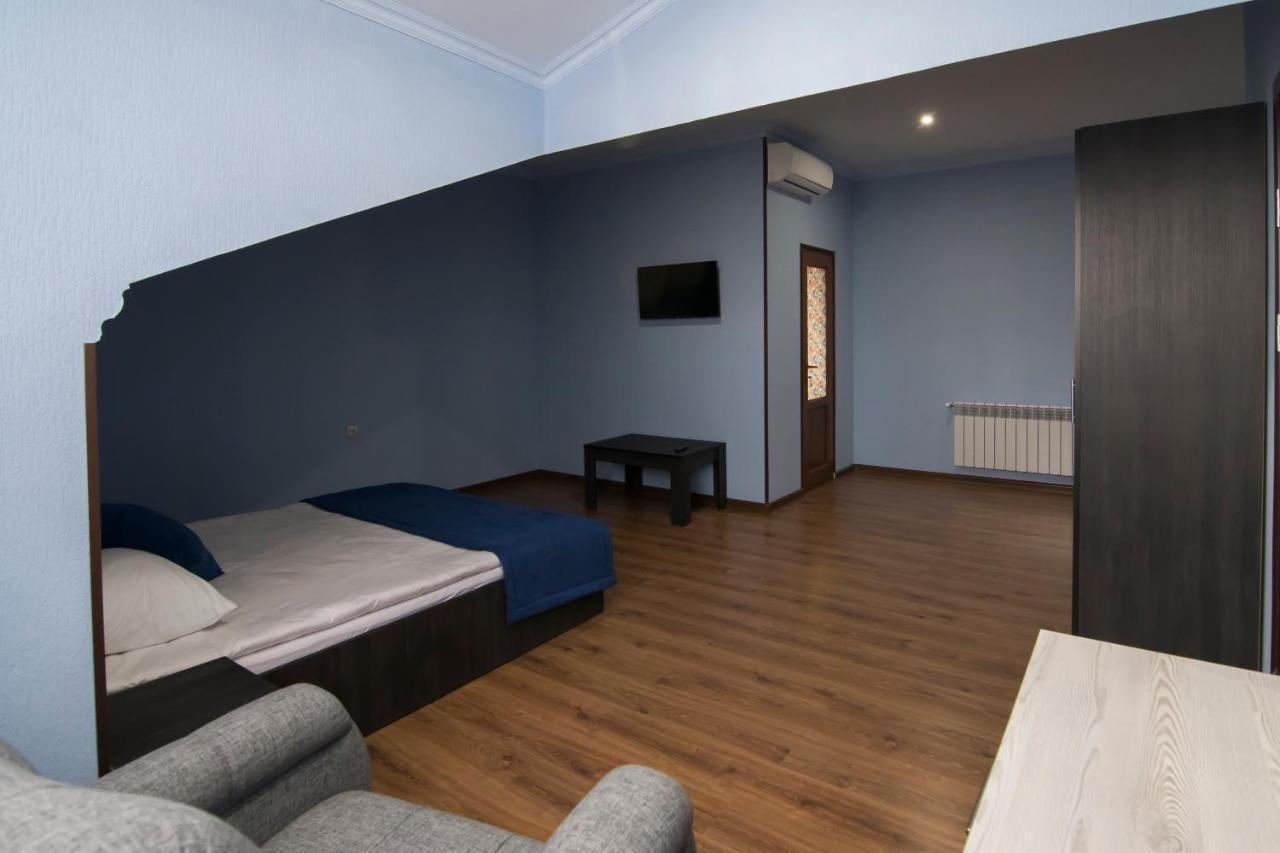 Afa Hotel & Guest House Yerevan Exterior photo